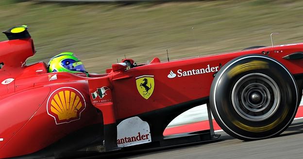 Fernando Alonso w bolidzie Ferrari /AFP