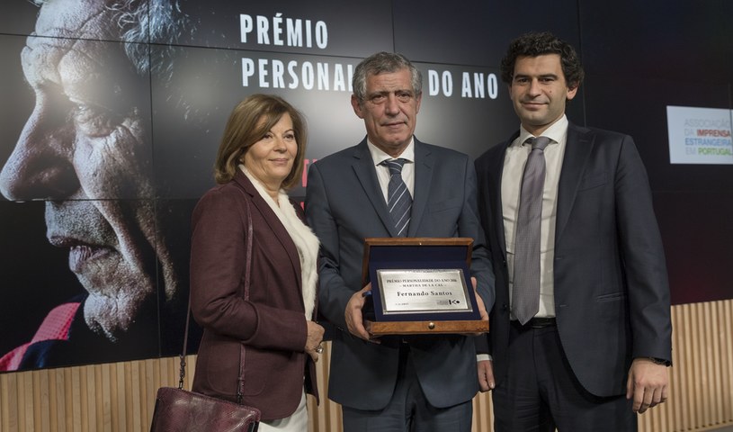 Fernando Santos odbiera nagrodę dla najlepszego trenera w 2016 roku /HORACIO VILLALOBOS /Getty Images