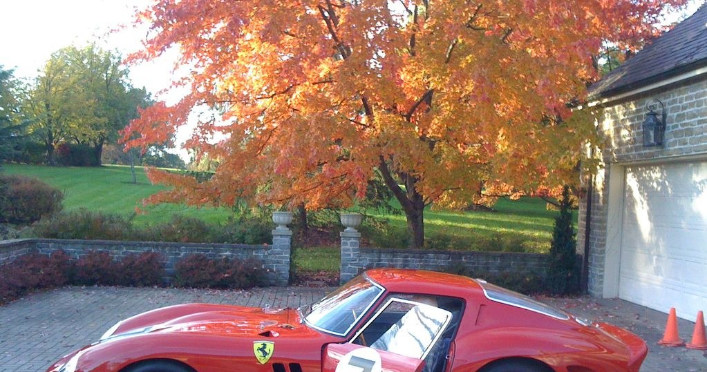 Ferrari 33 GTO. 12-cylindrowy potwór /Discovery World