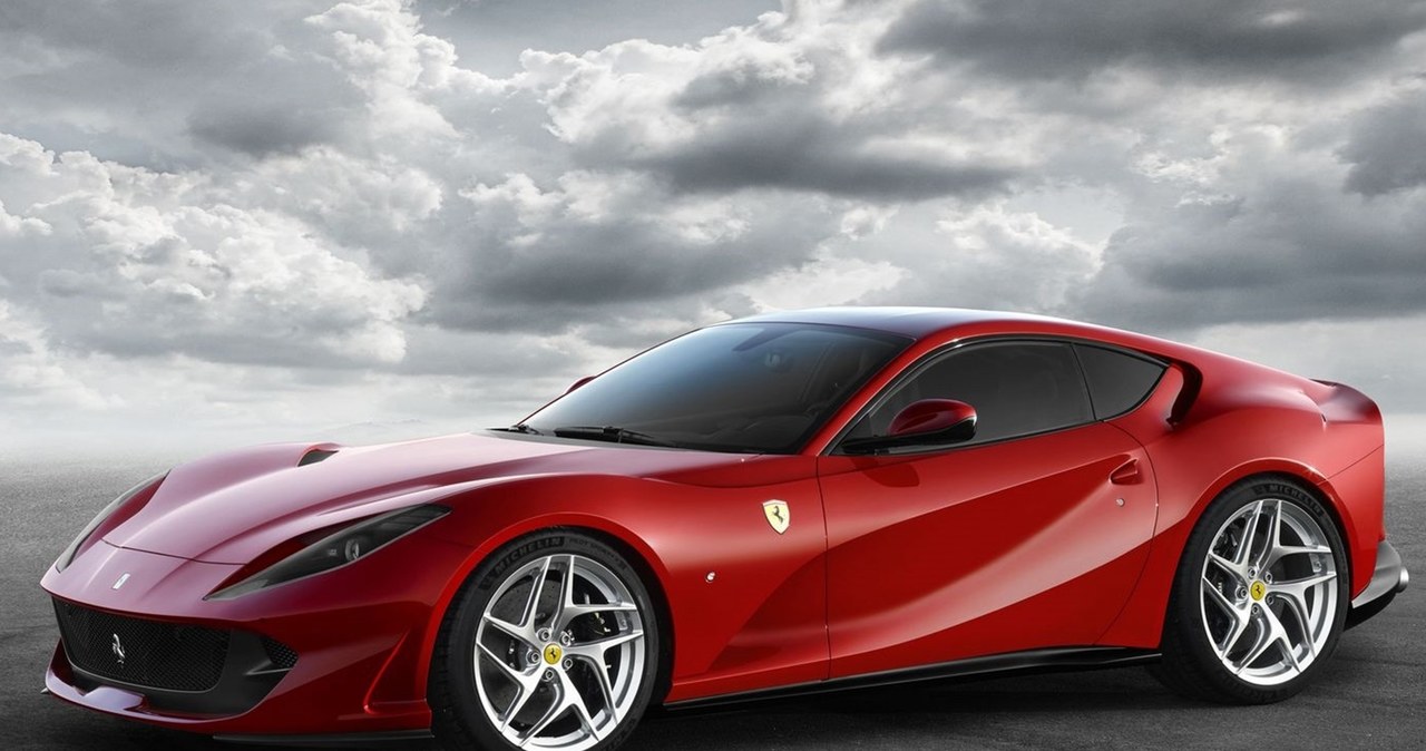 Ferrari 812 Superfast dysponuje mocą 818 KM /materiały prasowe