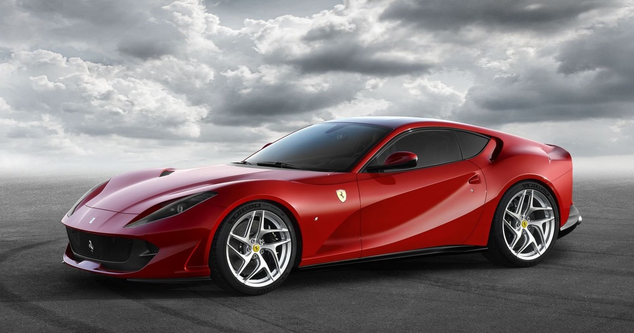 Ferrari 812 Superfast /Ferrari