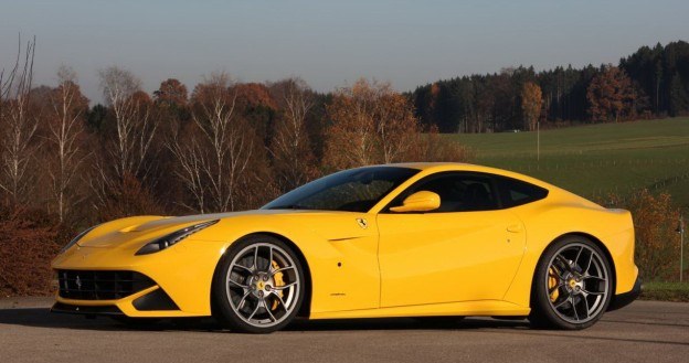 Ferrari F12berlinetta po tuningu Novitec Rosso /Ferrari