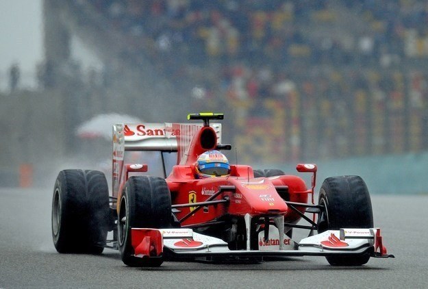 Ferrari liczy na ładną pogoda w trakcie weekendu Grand Prix /AFP