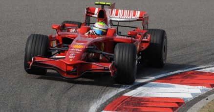 Ferrari nie chce wprowadzenia standardowych silników w F1 /AFP