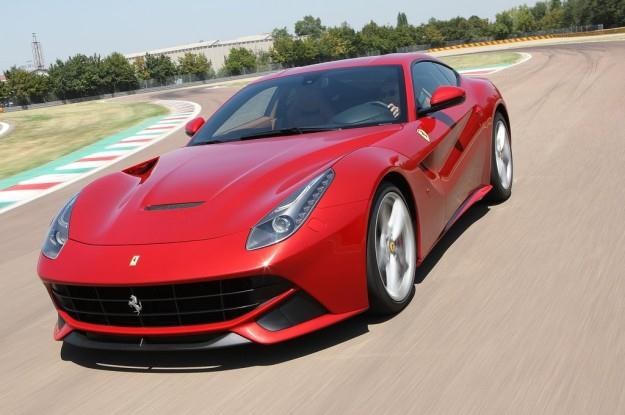 Ferrari notuje bardzo dobre wyniki sprzedaży /Informacja prasowa
