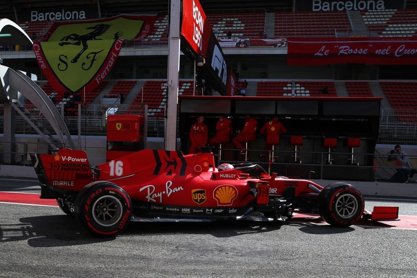 Ferrari poleci na wyścig do Australii /Getty Images