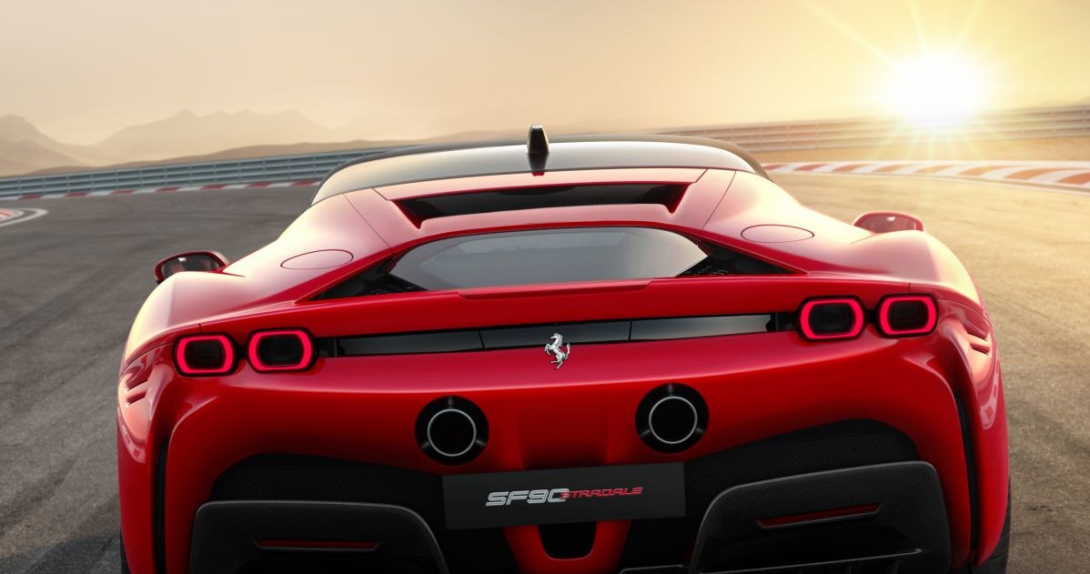 Ferrari SF90 Stradale /Informacja prasowa