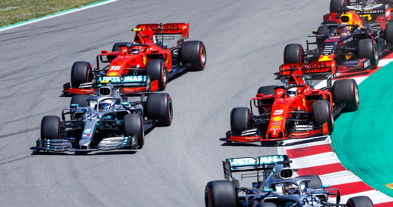 Ferrari wciąż za plecami Mercedesa /Getty Images