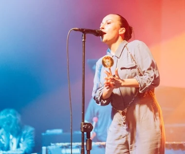 Festiwal Fama 2025: dzień drugi. Czy można się popłakać, patrząc na glinę?