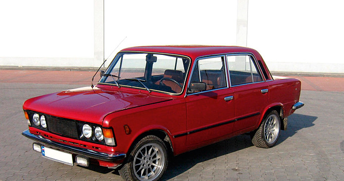 Fiat 125p /Wydawnictwo Dragon  /materiały prasowe