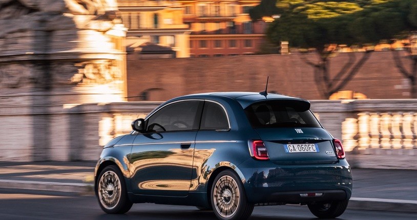 Fiat 500 la Prima hatchback /Informacja prasowa