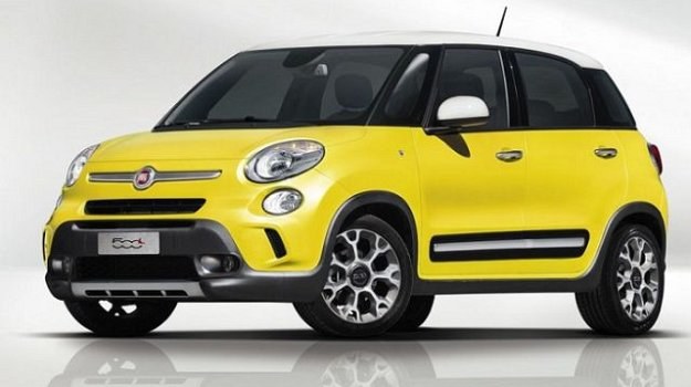 Fiat 500L Trekking dostępny będzie w nowym, żółty kolorze, łączonym z białym lub czarnym dachem. /Fiat