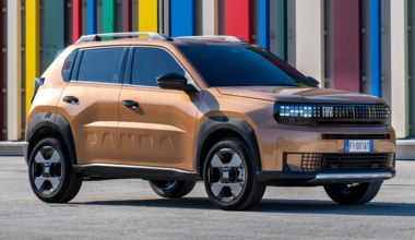 Fiat Grande Panda Hybrid już w polskich salonach. Ceną zamiesza na rynku