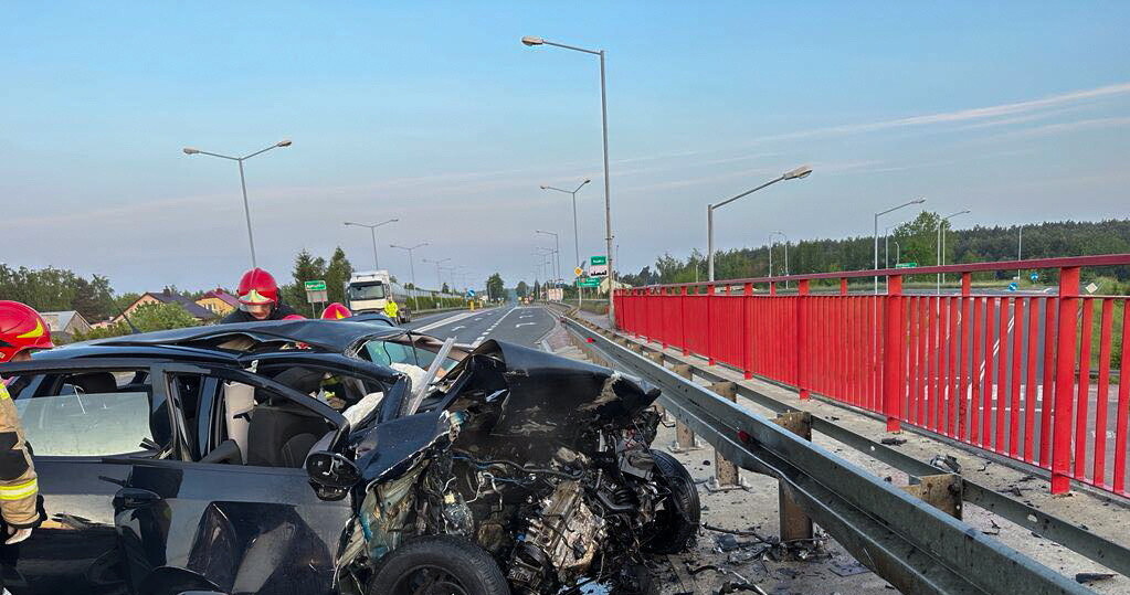 Fiat Punto, którym zginęło pięć osób /PAP