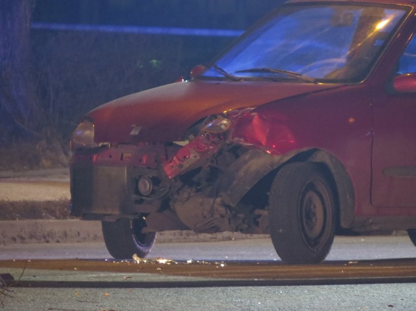 Fiat seicento, z którym zderzyła się rządowa kolumna /FOT.GRZEGORZ SULKOWSKI /East News