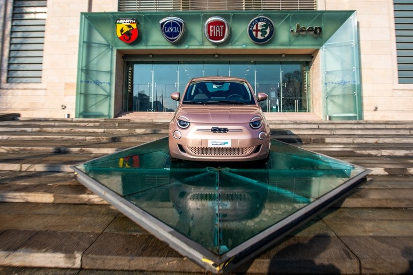 Fiat wstrzyma produkcję elektrycznego modelu 500e /Getty Images