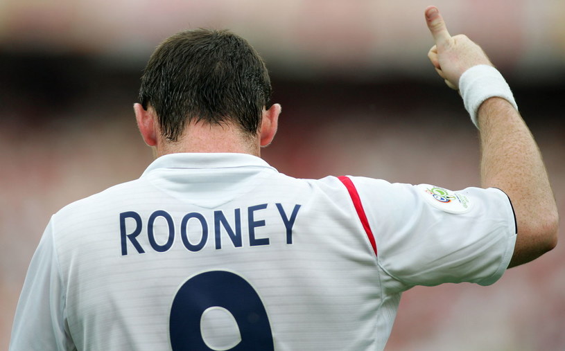 FIFA: Gracz odtworzył słynną bramkę Rooneya z Derbów Manchesteru /AFP