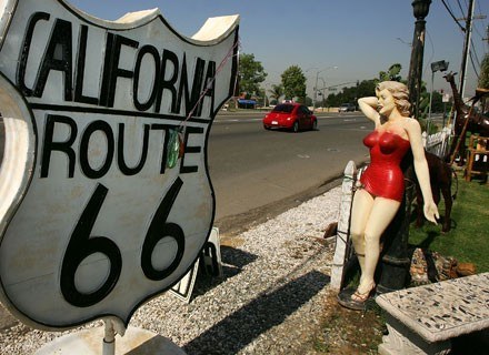 Figura Marylin Monroe przy słynnej drodze 66. Rancho Cucamonga (Kalifornia), lipiec 2007 /AFP