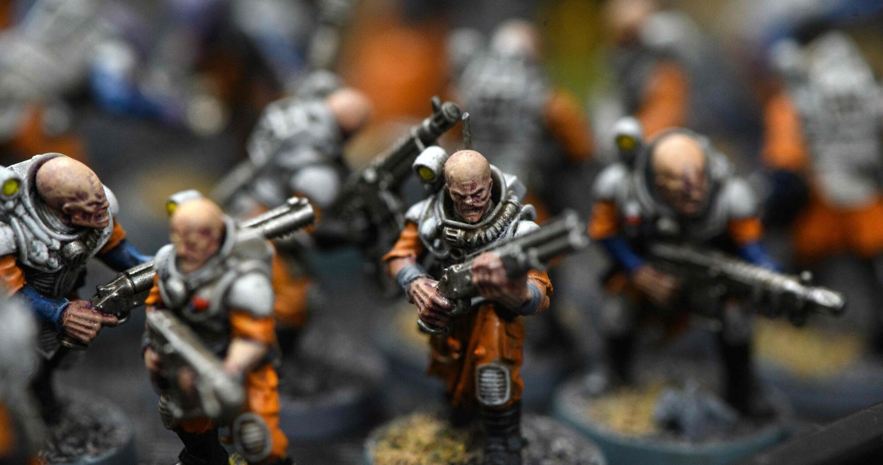 Figurki podczas Warhammer 40,000 International Team Tournament /OLI SCARFF/AFP/East News /AFP