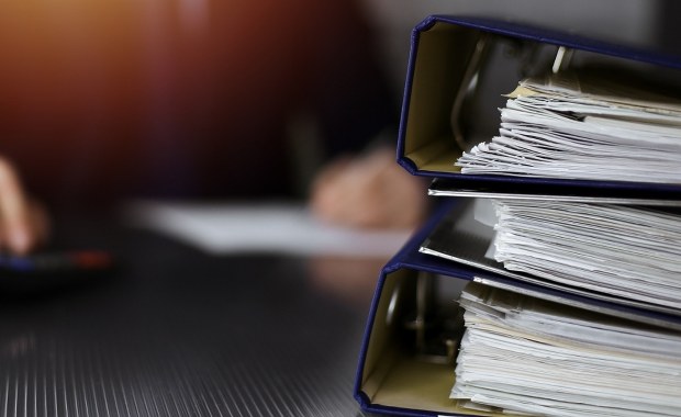 Fikcyjne faktury na 14 milionów. Wpadli w ręce KAS