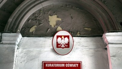 Fikcyjne konkursy na stanowisko kuratora oświaty