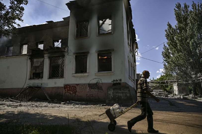 Fikcyjne referenda w sprawie przyłączenia okupowanych terytoriów w Ukrainie mają odbyć się w najbliższych tygodniach /ARIS MESSINIS / AFP /AFP