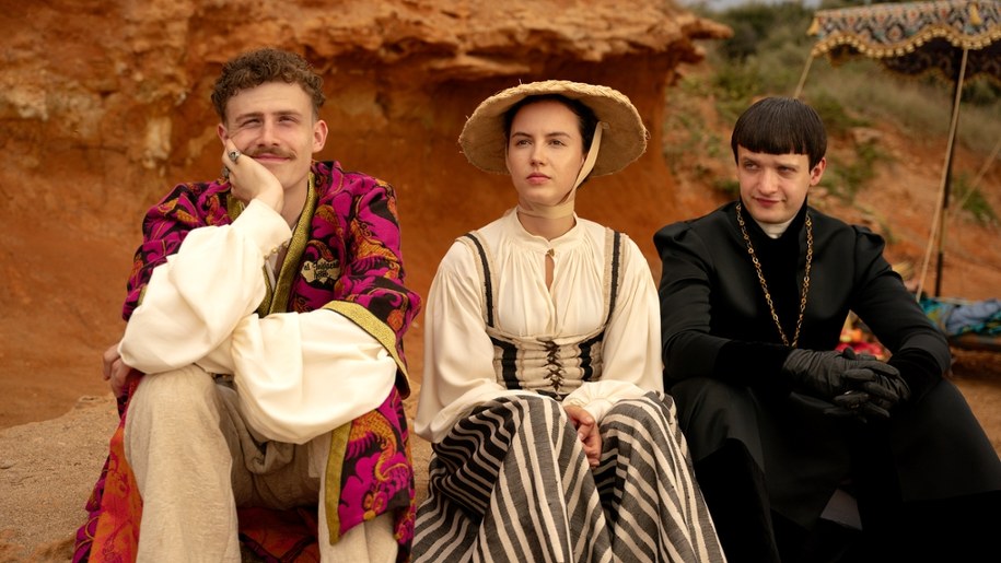 Filip Zaręba, Martyna Byczkowska i Michał Sikorski na planie "1670" /Robert Pałka / Netflix /Materiały prasowe