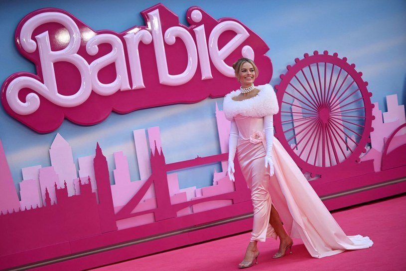 Film "Barbie" zarobił już ponad miliard dolarów /East News