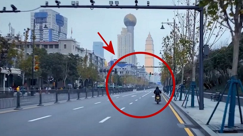 Film z objętego kwarantanną miasta Wuhan. 11-milionowa metropolia jak plan filmowy /Geekweek