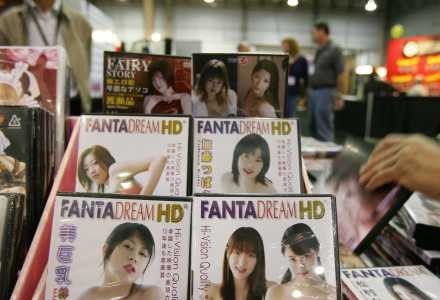 Filmy pornograficzne w wysokiej rozdzielczości niedługo będą konkurencją dla DVD. /AFP