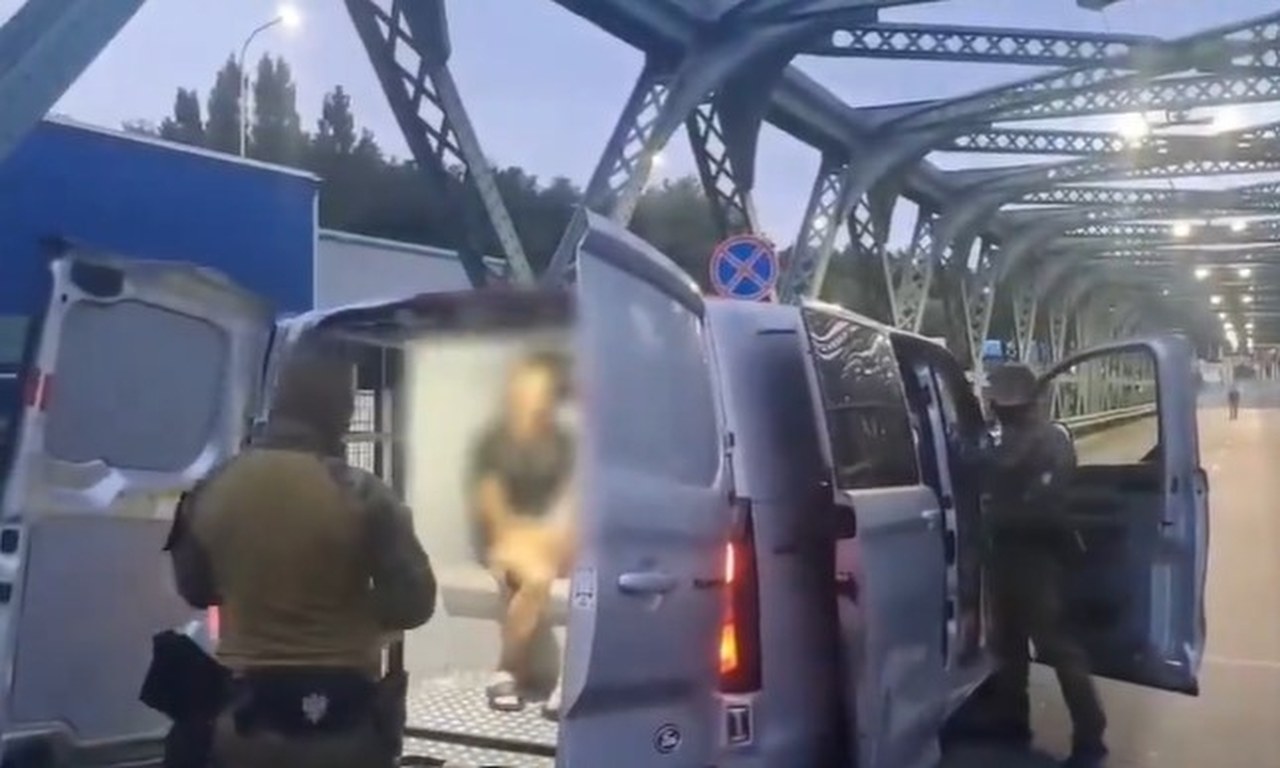 Finał sprawy Ukraińca, który groził podpaleniami. Szef MSWiA pokazał film