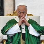 papież Franciszek Finansowa odwilż w Watykanie. Leon XIV odwraca reformę Franciszka