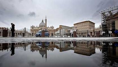 Finansowe kłopoty Watykanu: Co zastanie nowy papież 