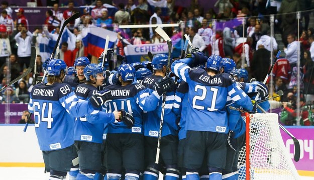 Finowie pokonali w ćwierćfinale Rosjan 3:1 /SRDJAN SUKI /PAP/EPA