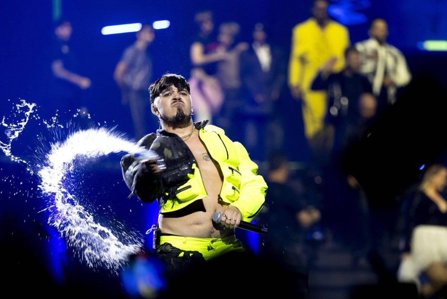 Fiński piosenkarz i raper Käärijä  - gwiazda Eurowizji. Występ w hali Ziggo Dome w Amsterdamie. /SANDER KONING    /PAP/EPA