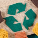 Fioletowy worek na niechciane tekstylia. Kielce wprowadzają ułatwienie