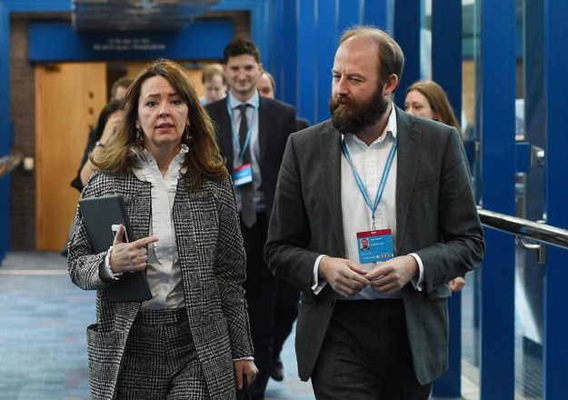 Fiona Hill i Nick Timothy /FACUNDO ARRIZABALAGA /PAP/EPA