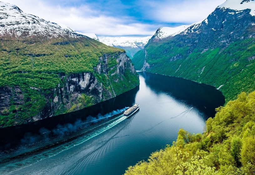 Fiordy są dużą atrakcją turystyczną Norwegii /Zdjęcie ilustracyjne /123RF/PICSEL