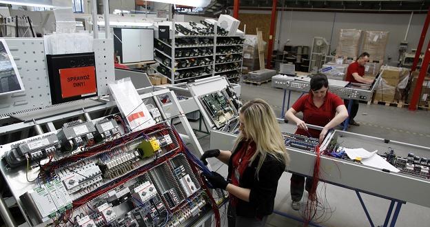 Firma KK-Electronic Polska planuje zatrudnić w ciągu dwóch lat jeszcze 150 pracowników /PAP