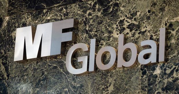 Firma MF Global została pierwszą wielką ofiarą zawirowań w strefie euro /AFP
