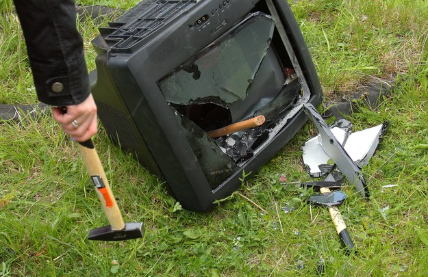 Firma odmówiła naprawy telewizora. Zdjęcie ilustracyjne /Tomasz Waszczuk /PAP