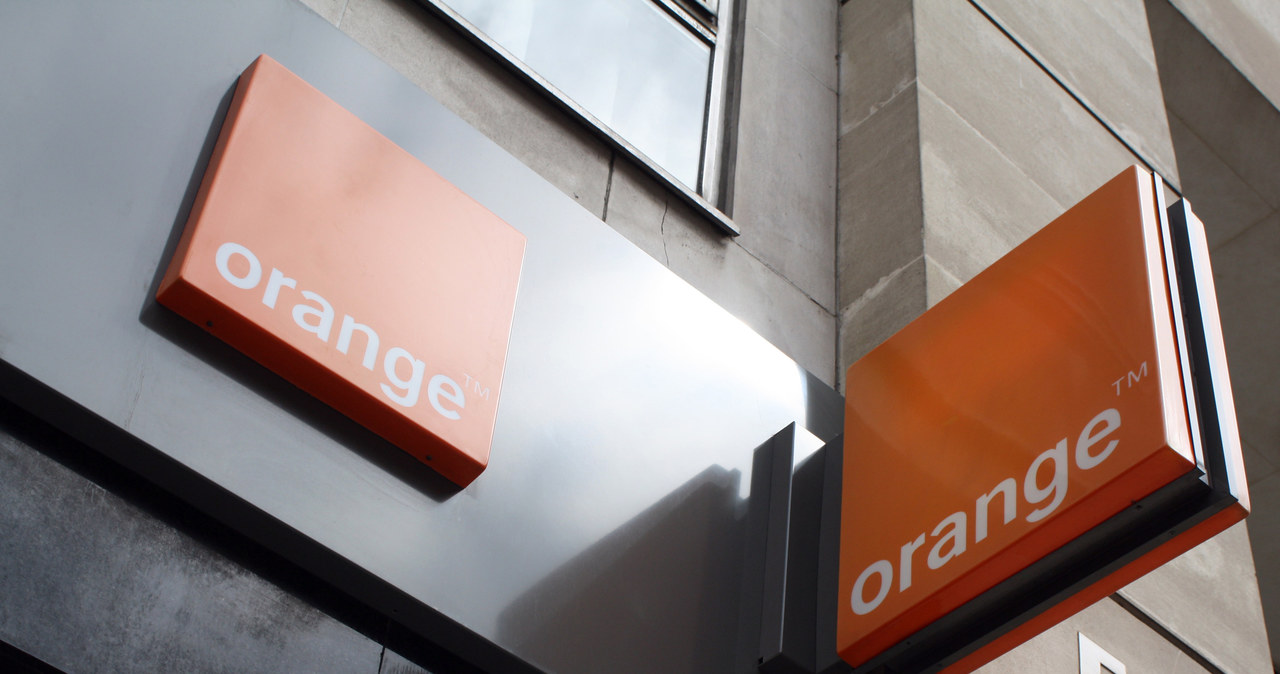Firma Orange, jak deklaruje w komunikacie, odcięła wszystkie zainfekowane modemy. /AFP