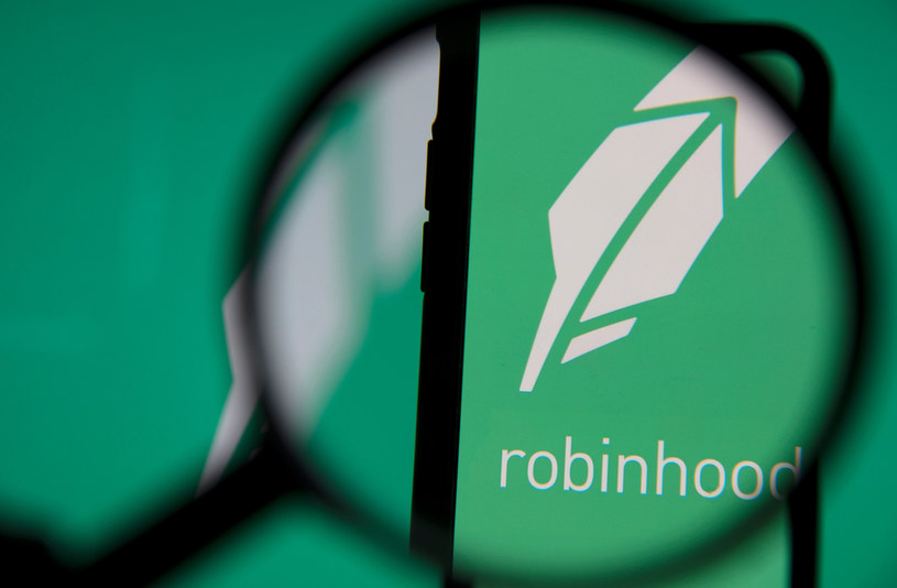 Firma Robinhood zaatakowana przez hakerów /123RF/PICSEL