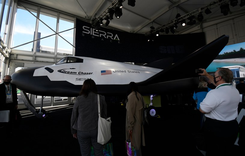Firma Sierra Space z Nevady prezentuje model Dream Chaser naturalnej wielkości, styczeń 2022 rok /Gene Blevins / Zuma Press / Forum /Agencja FORUM