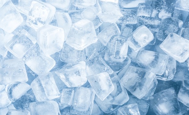 Firma z Grenlandii wysyła lód do barów w Zjednoczonych Emiratach Arabskich 