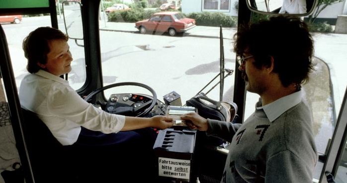 Firmy przewozowe w Niemczech szukają kierowców autobusów /Deutsche Welle