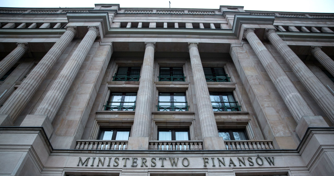 Fiskus podał wyniki sprzedaży obligacji oszczędnościowych w kwietniu /Witold Dobrowolski /Reporter