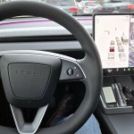 Fizyczne przyciski obowiązkowe. Chiny kończą z ekranozą w autach