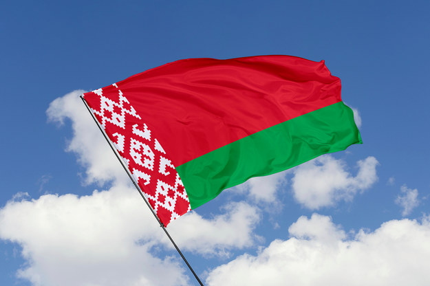 Flaga Białorusi /Shutterstock