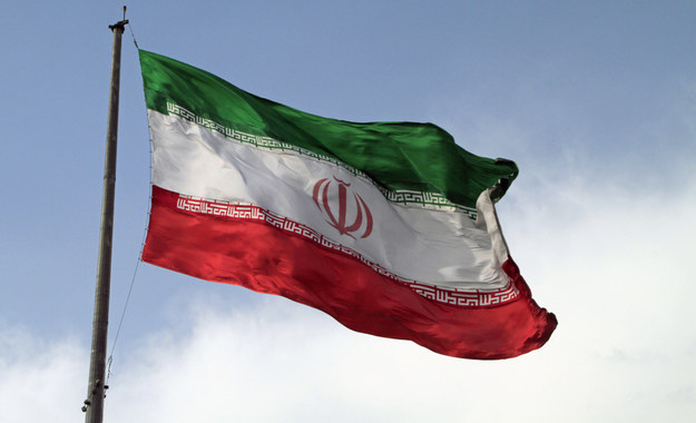 Flaga Iranu /Shutterstock